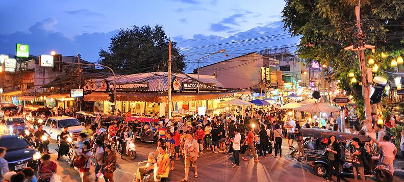 chiang mai crowded night market street